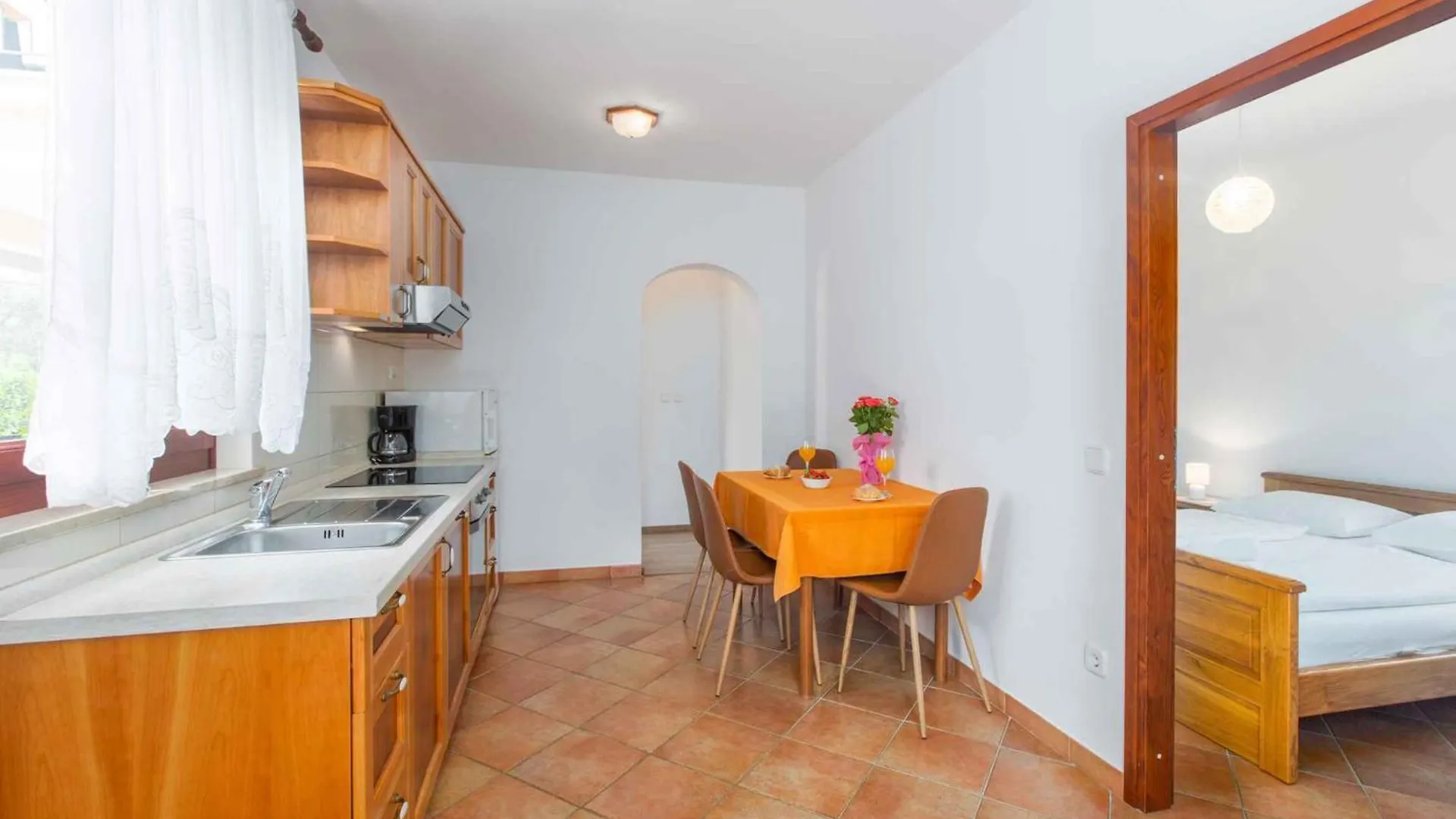 Apartment In Porec 43010