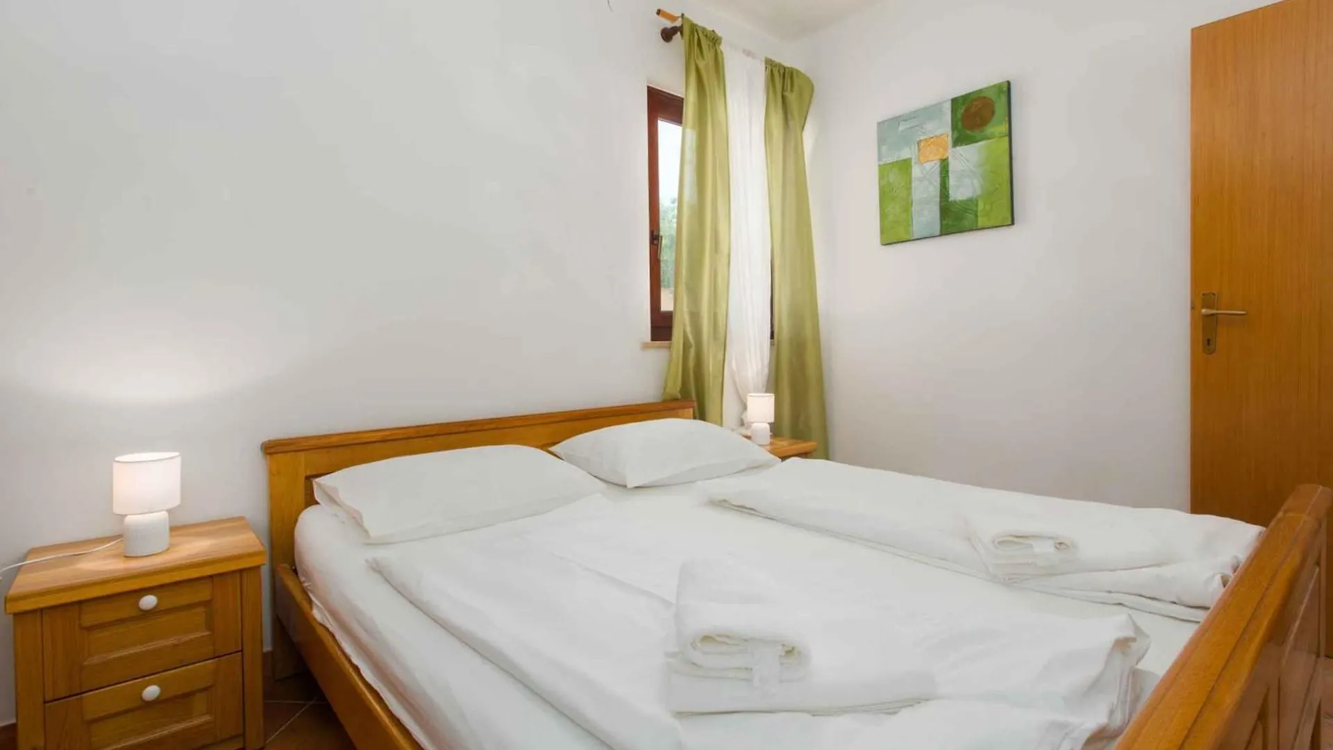 Apartment In Porec 43010