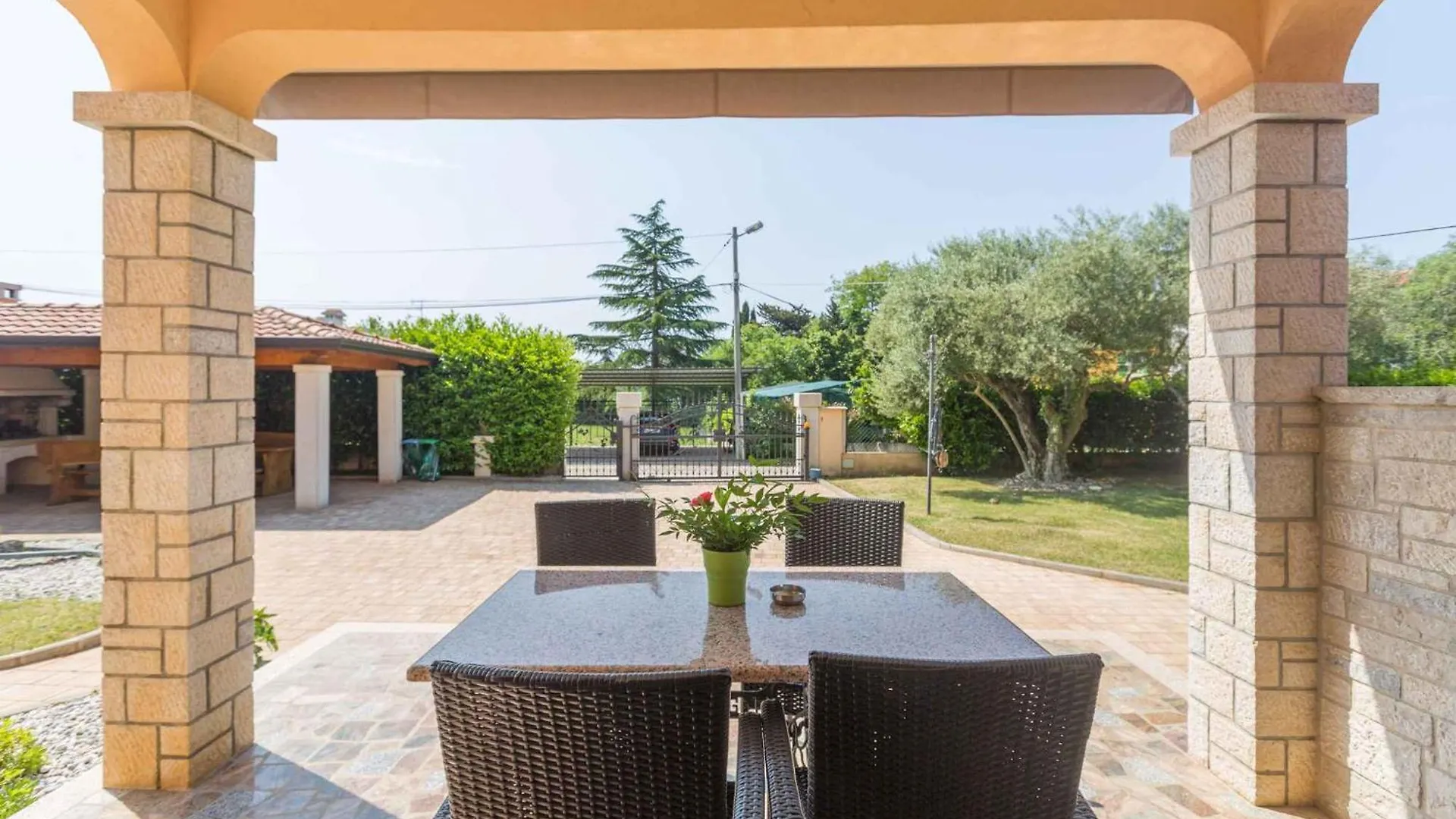 Apartment In Porec 43010