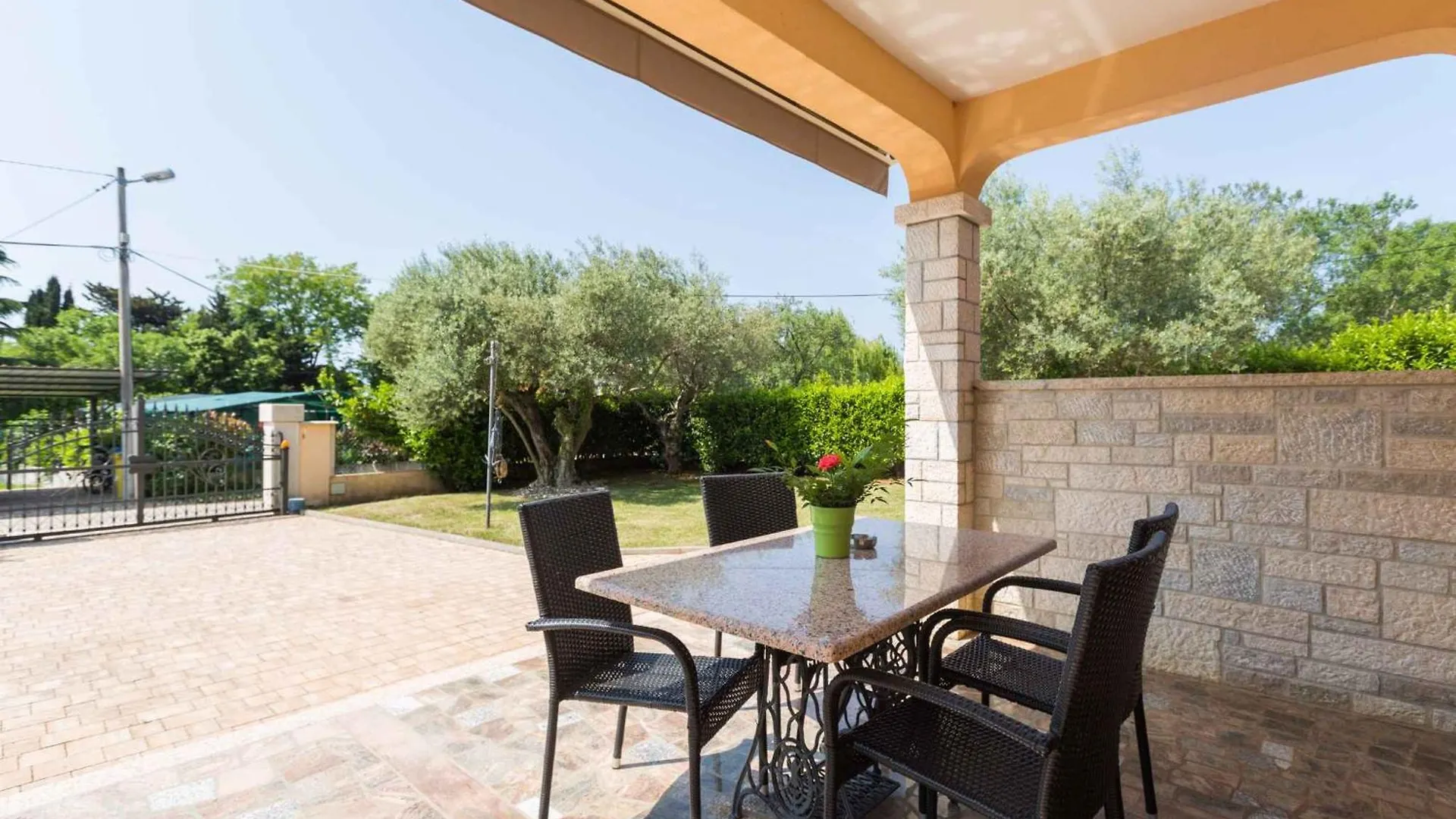 Apartment In Porec 43010